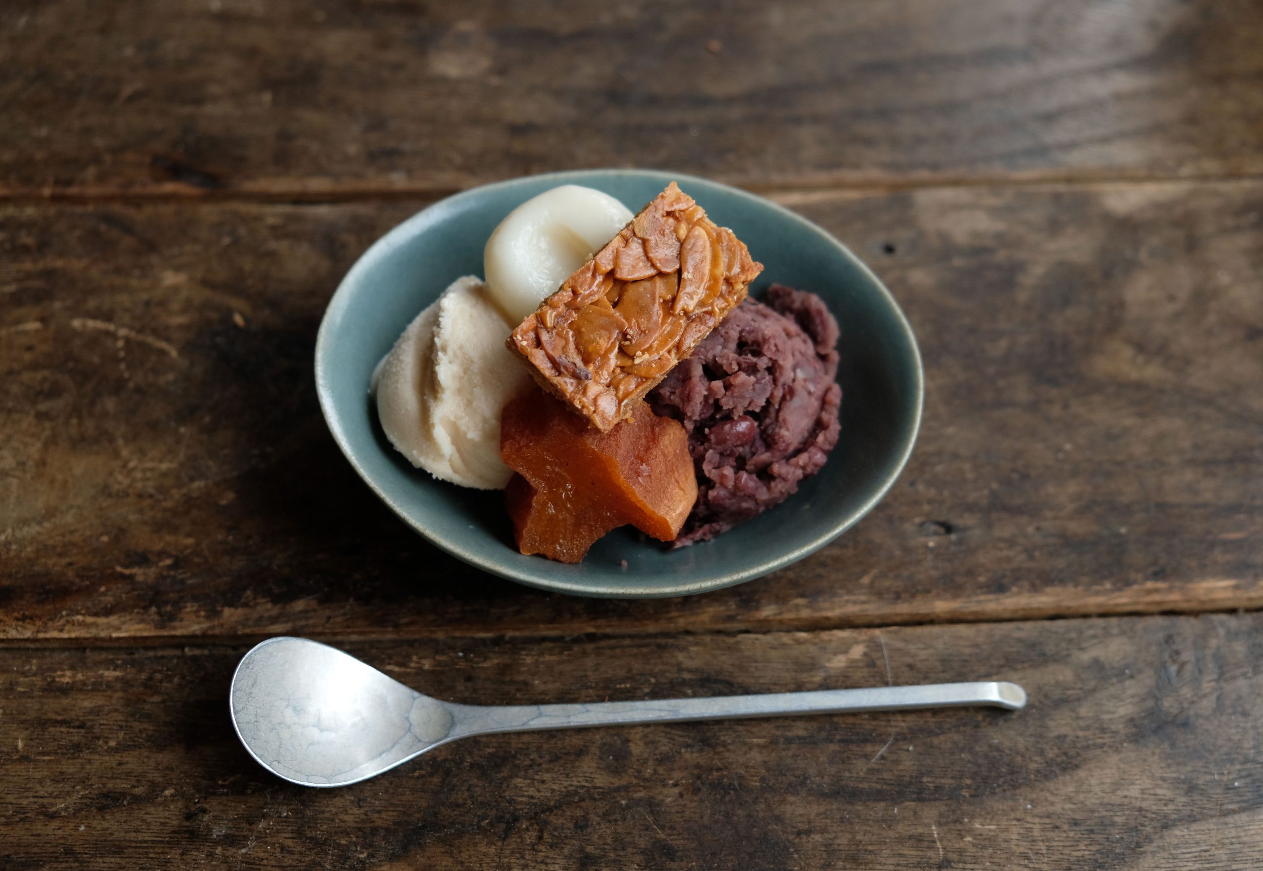 アイスはいつだって私の味方！季節ごとにトッピングを考えるのも楽しみ。